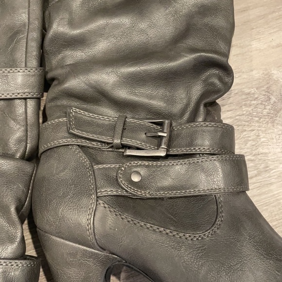 Grey Slouchy Nine West Boots - Picture 7 of 12